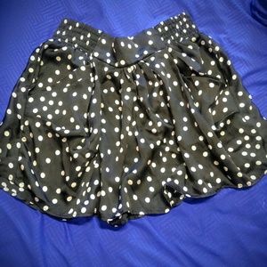 🔴Forever 21 Polka dot Mini Skirt
